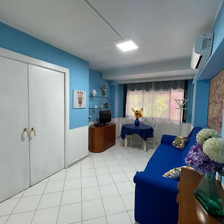 Apartmán La Casa Di Dafne Messina Exteriér fotografie