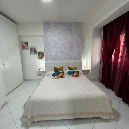 Apartmán La Casa Di Dafne Messina Exteriér fotografie