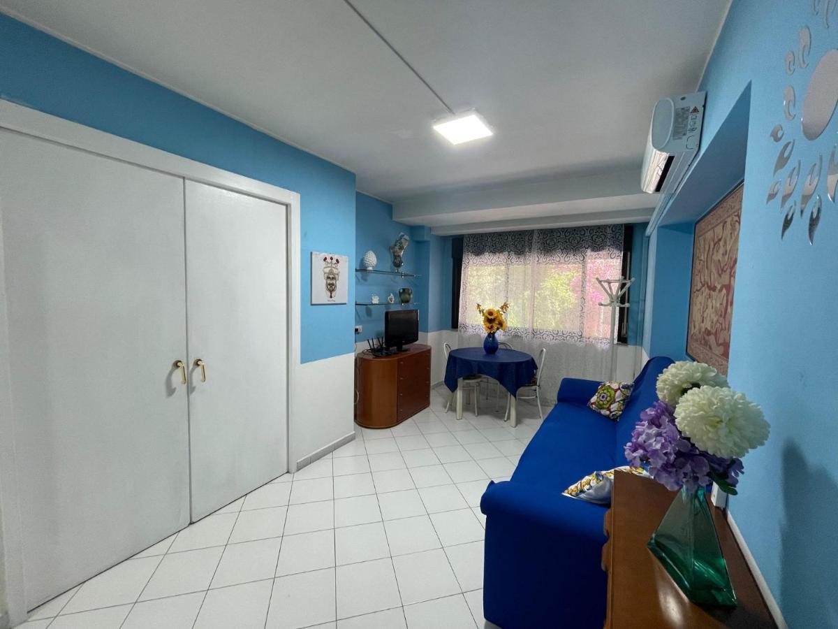 Apartmán La Casa Di Dafne Messina Exteriér fotografie